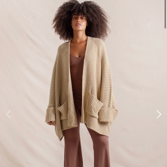 Indigo Luna Sage Green Women's Tuula Poncho - Picture 6 of 6